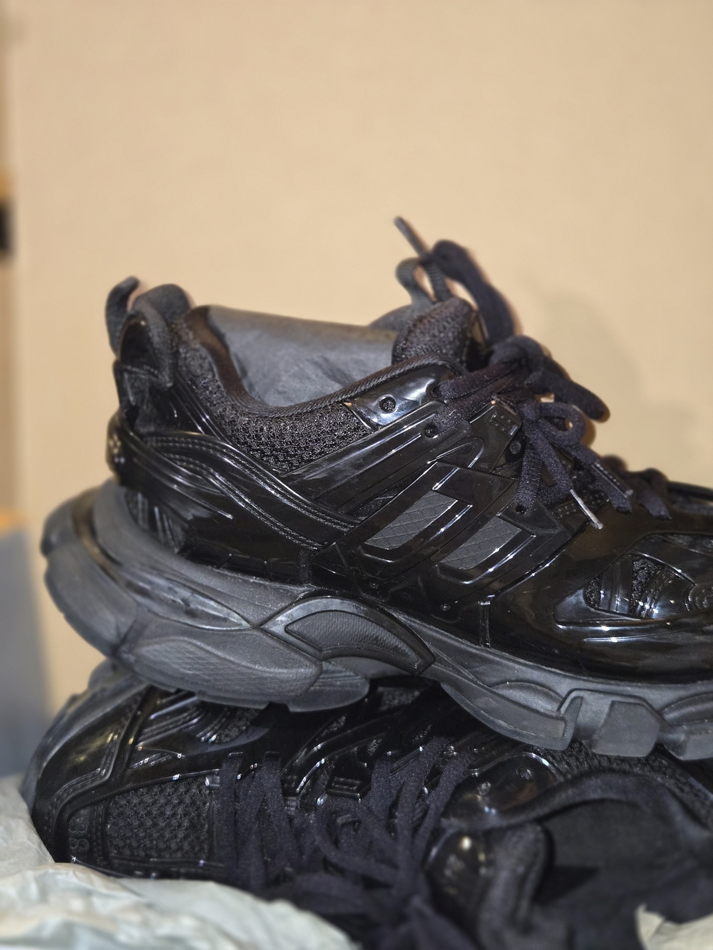 Balenciaga Black Womens Sneakers - Picture 4 of 5
